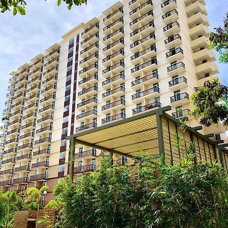 Condo W/ Balcony Near Mactan International Airport Мактан Екстер'єр фото