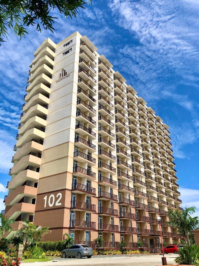 Condo W/ Balcony Near Mactan International Airport Мактан Екстер'єр фото