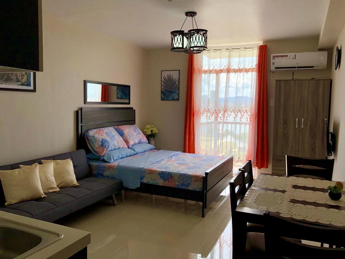 Condo W/ Balcony Near Mactan International Airport Мактан Екстер'єр фото