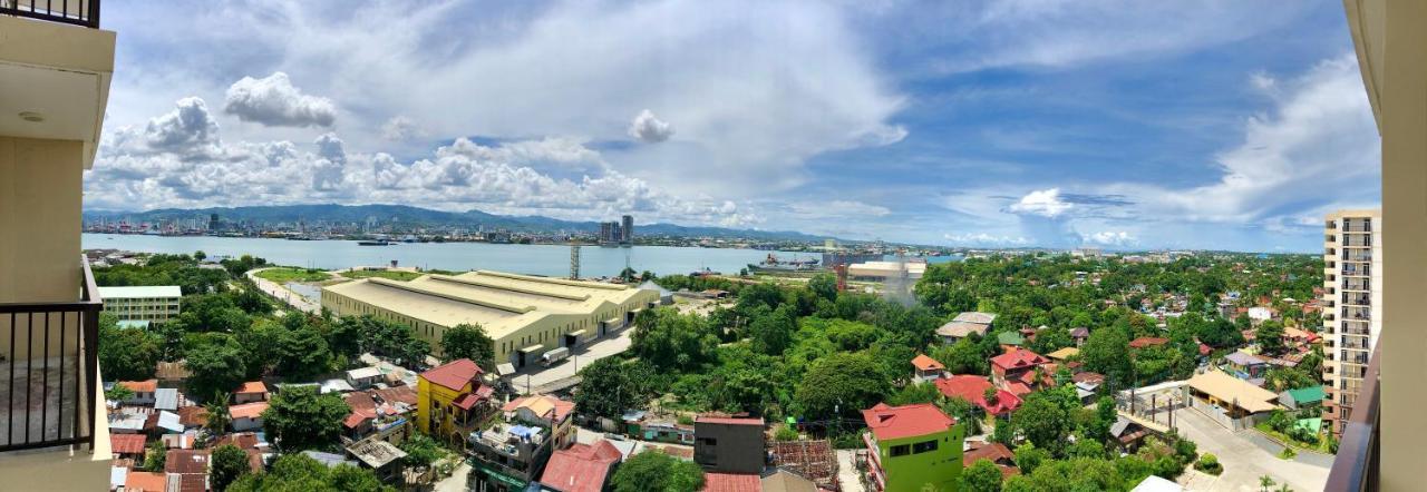 Condo W/ Balcony Near Mactan International Airport Мактан Екстер'єр фото